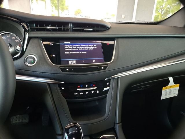 2026 Cadillac XT5 Luxury