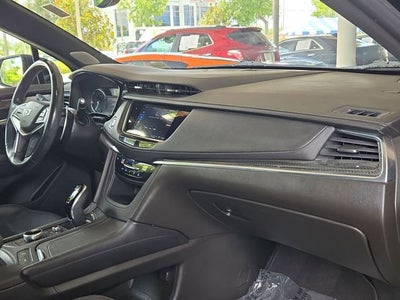 2022 Cadillac XT5 Sport
