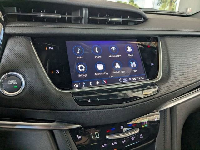 2025 Cadillac XT6 Luxury