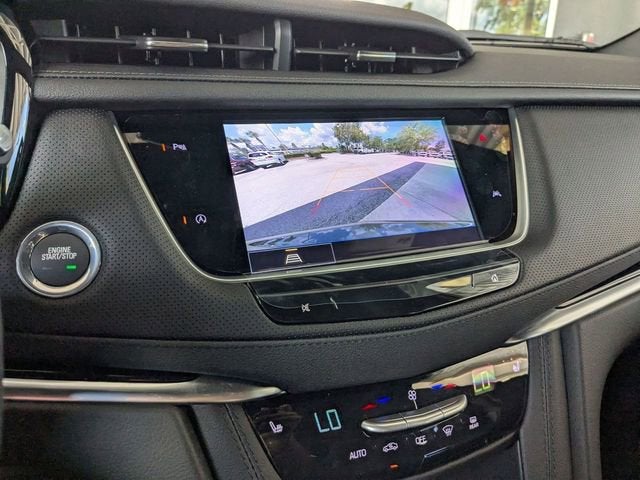 2025 Cadillac XT6 Luxury