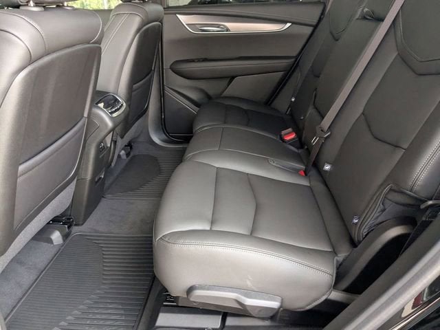 2025 Cadillac XT6 Luxury