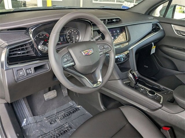 2025 Cadillac XT6 Luxury