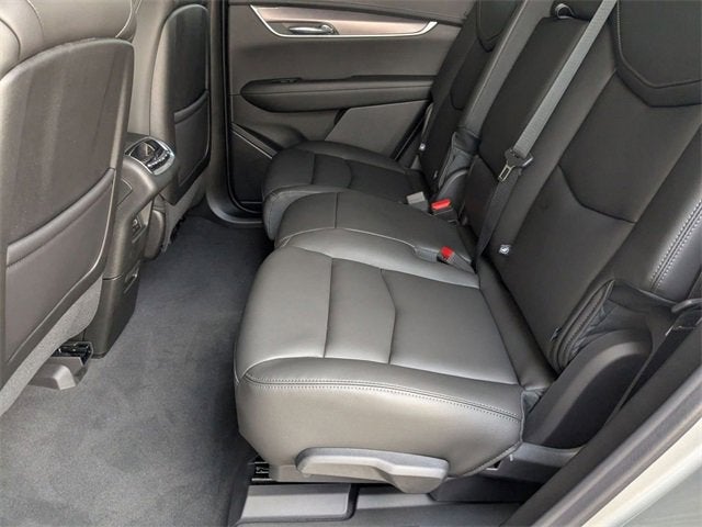 2025 Cadillac XT6 Luxury