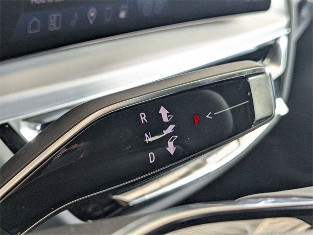 2025 Cadillac LYRIQ Luxury 1