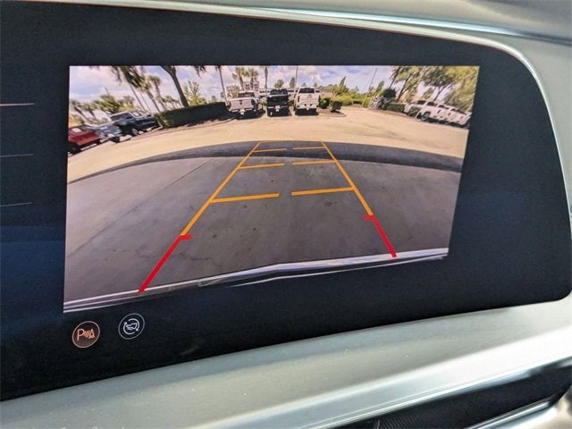 2025 Cadillac LYRIQ Luxury 1