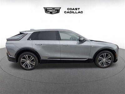 2025 Cadillac LYRIQ Luxury 1