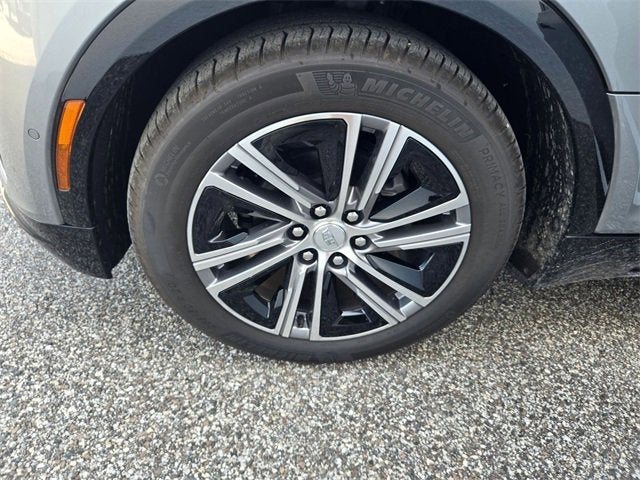 2025 Cadillac LYRIQ Luxury 1