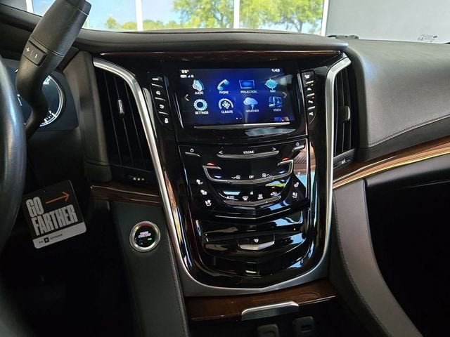 2020 Cadillac Escalade Luxury