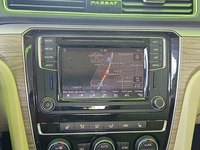 2018 Volkswagen Passat 2.0T SE
