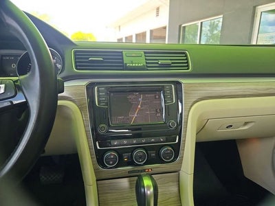 2018 Volkswagen Passat 2.0T SE