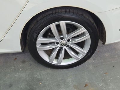 2018 Volkswagen Passat 2.0T SE