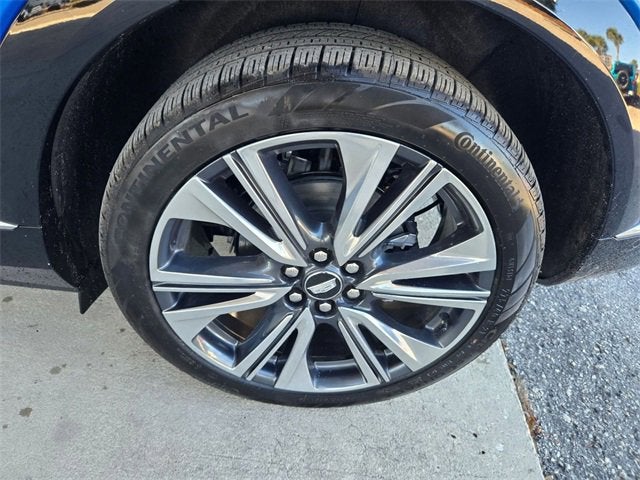 2026 Cadillac OPTIQ Premium Luxury