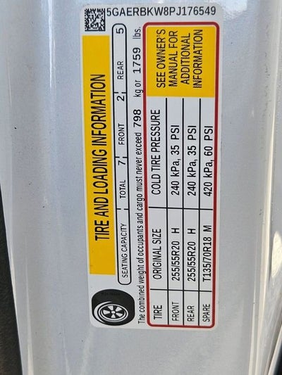 2023 Buick Enclave Essence