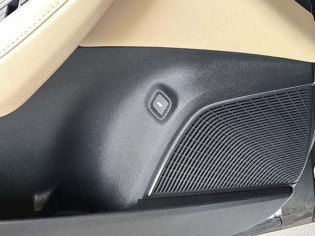 2022 Acura MDX w/Technology Package