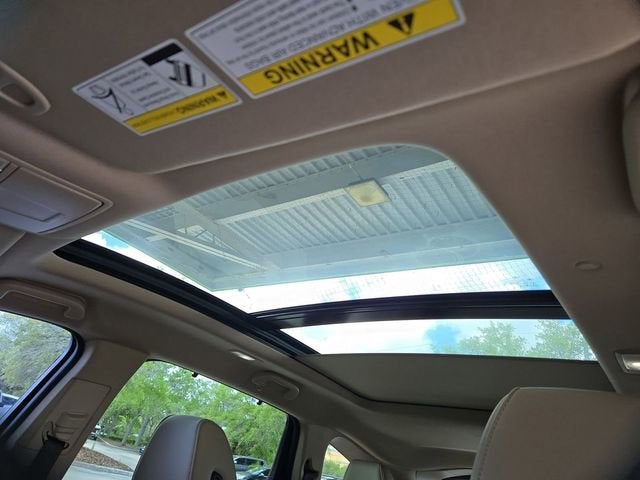 2022 Acura MDX w/Technology Package