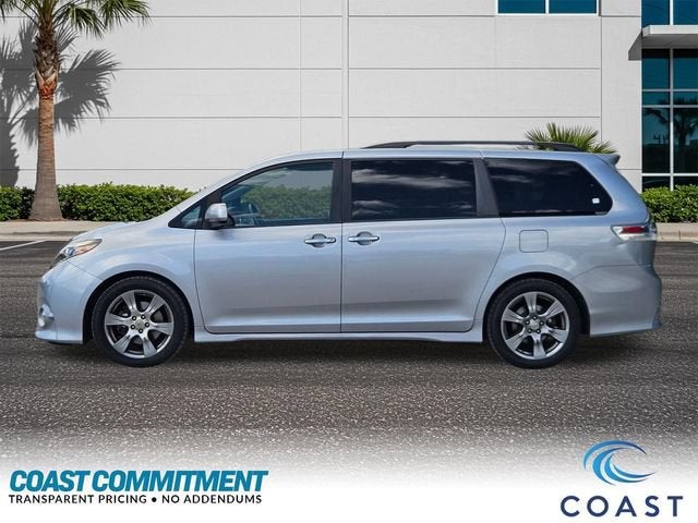 2017 Toyota Sienna SE