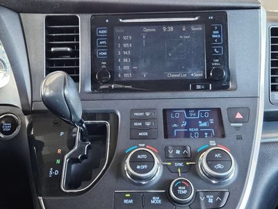 2017 Toyota Sienna SE