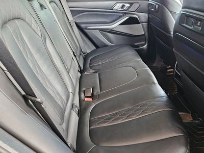 2022 BMW X5 M50i