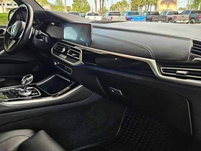 2022 BMW X5 M50i