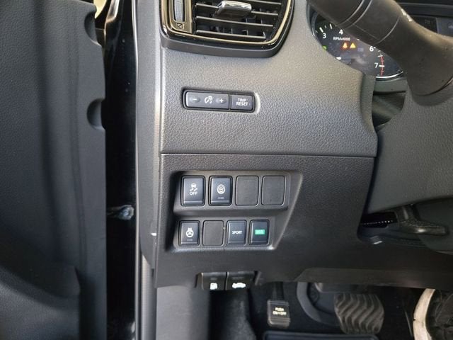 2021 Nissan Rogue Sport SV