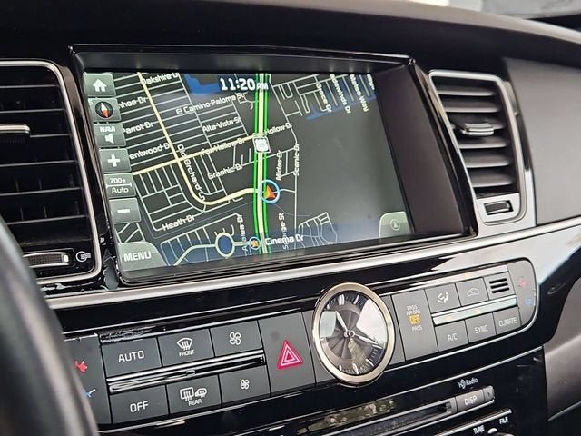 2017 Kia K900 Premium