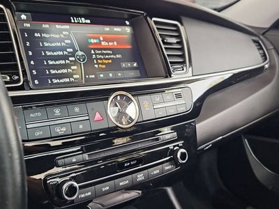 2017 Kia K900 Premium