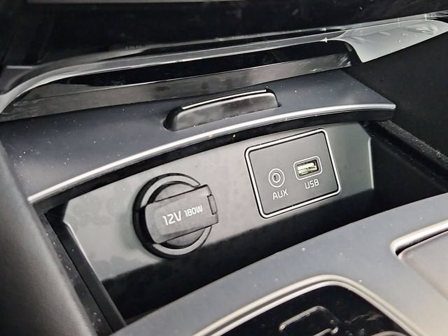 2017 Kia K900 Premium