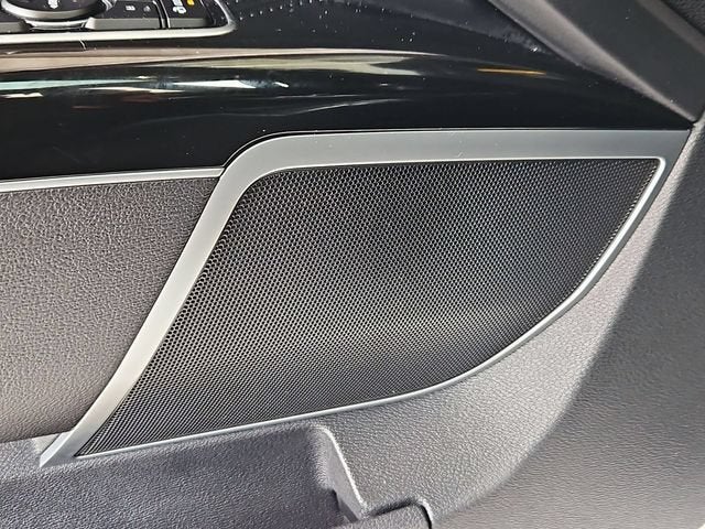 2017 Kia K900 Premium