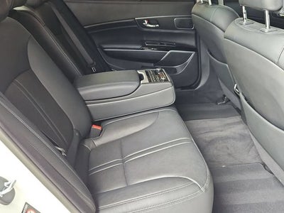 2017 Kia K900 Premium
