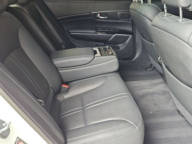 2017 Kia K900 Premium