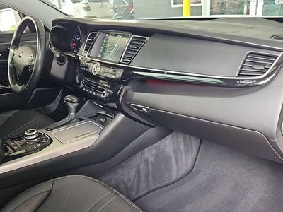 2017 Kia K900 Premium