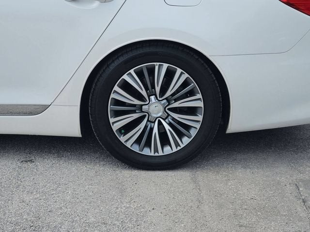 2017 Kia K900 Premium