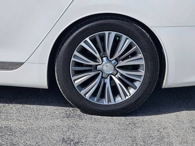 2017 Kia K900 Premium