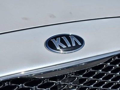 2017 Kia K900 Premium