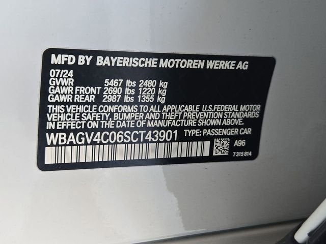 2025 BMW 8 Series 840i