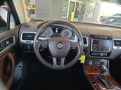 2013 Volkswagen Touareg Sport