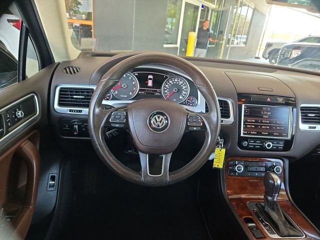 2013 Volkswagen Touareg Sport