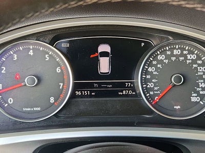 2013 Volkswagen Touareg Sport