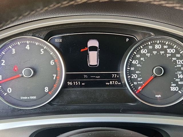 2013 Volkswagen Touareg Sport