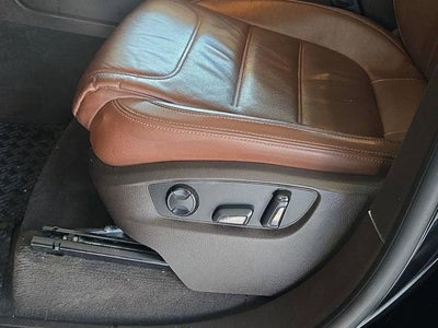 2013 Volkswagen Touareg Sport