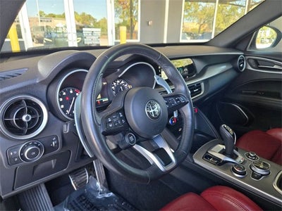 2022 Alfa Romeo Stelvio Veloce