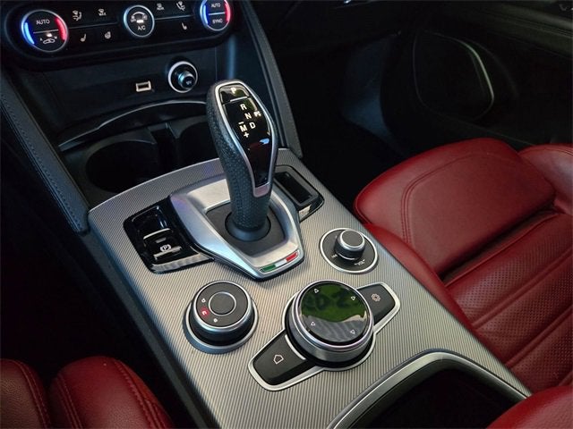 2022 Alfa Romeo Stelvio Veloce