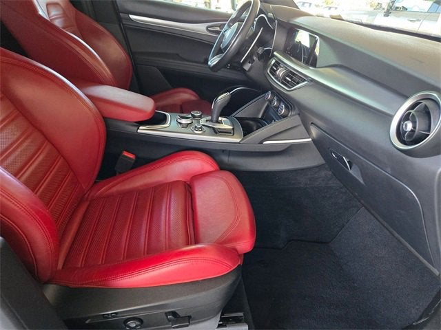 2022 Alfa Romeo Stelvio Veloce